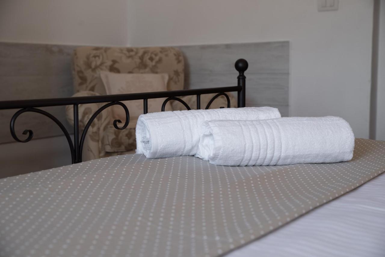 Masseria Donna Nina Остуні Екстер'єр фото